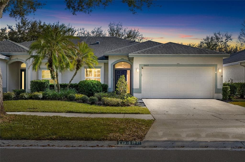 10422 MULLIGAN COURT TAMPA, FL 33647