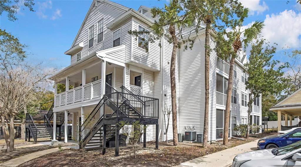 3311 HAVILAND COURT UNIT 203 PALM HARBOR, FL 34684