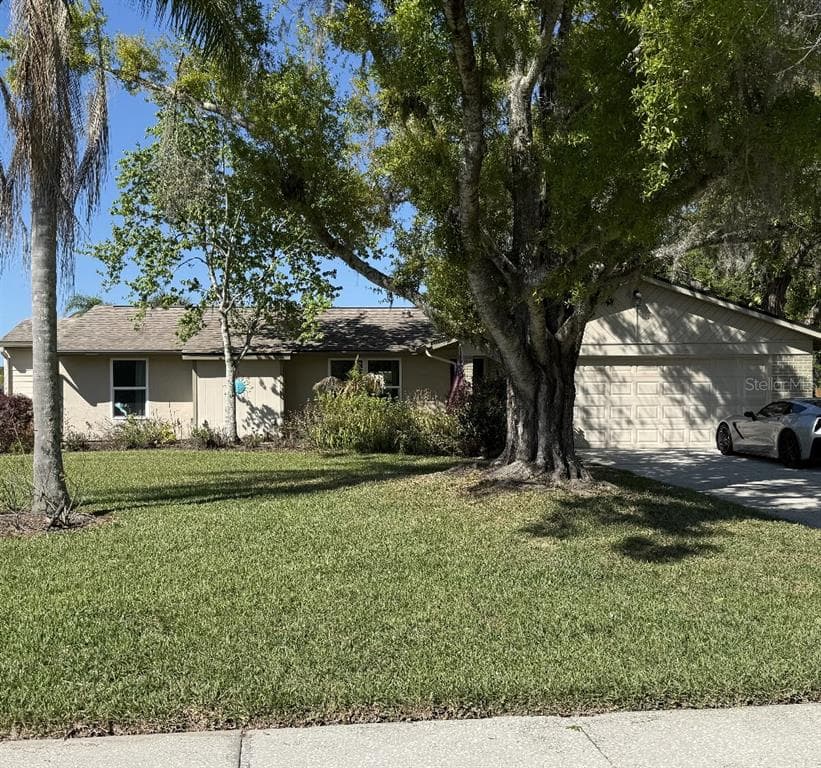 408 LAKEVIEW DRIVE OLDSMAR, FL 34677