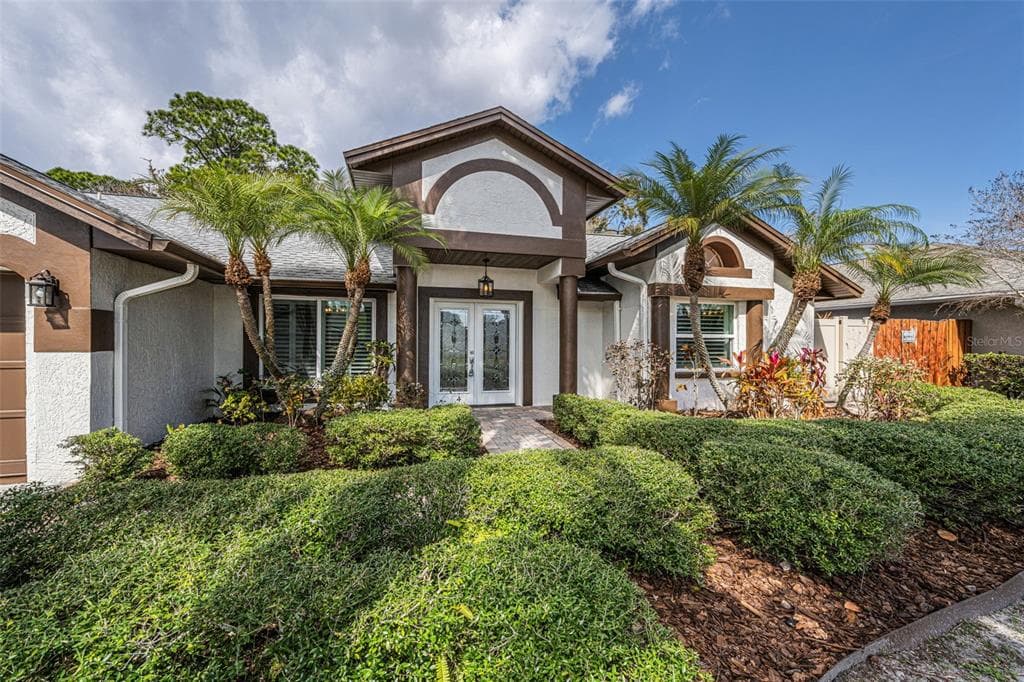 12038 STONE CROSSING CIRCLE TAMPA, FL 33635