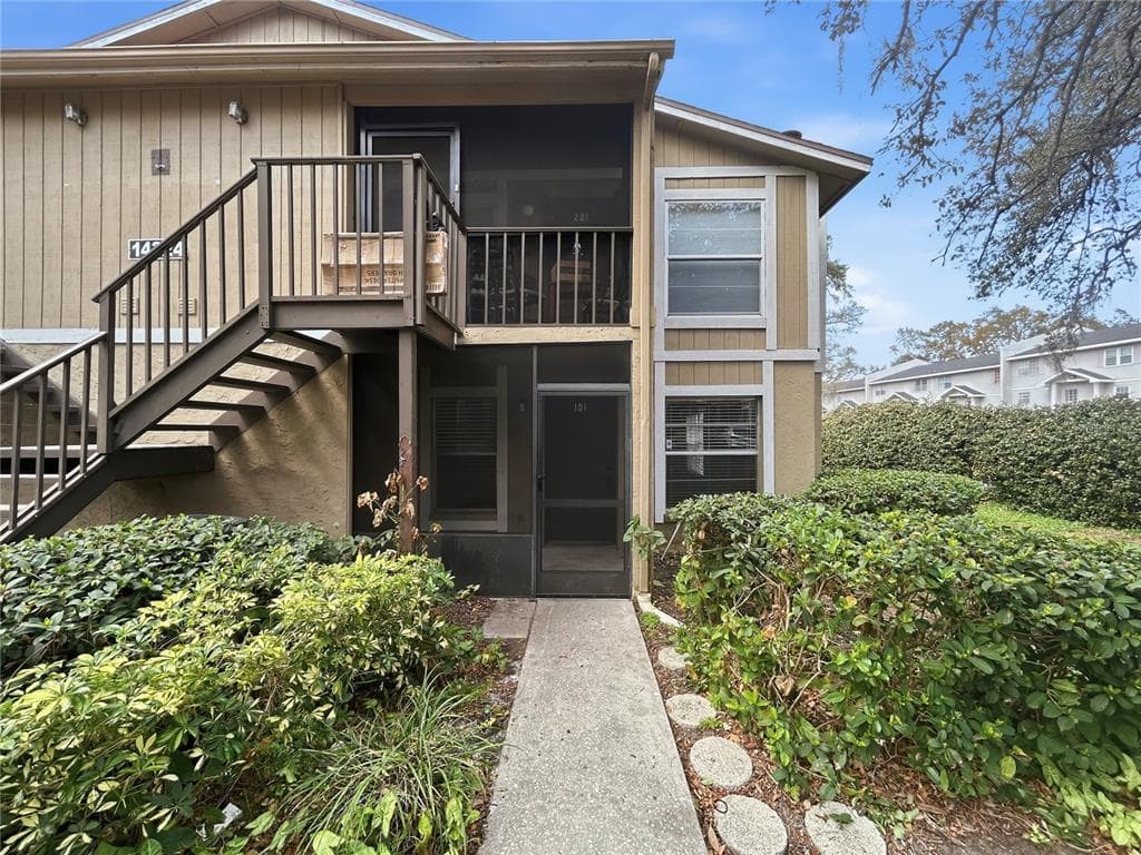14324 HANGING MOSS CIRCLE UNIT 101 TAMPA, FL 33613