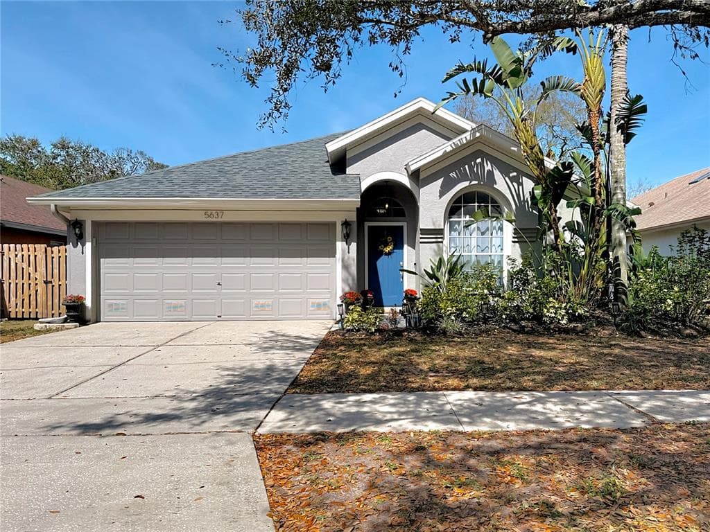 5637 PADDOCK TRAIL DRIVE TAMPA, FL 33624