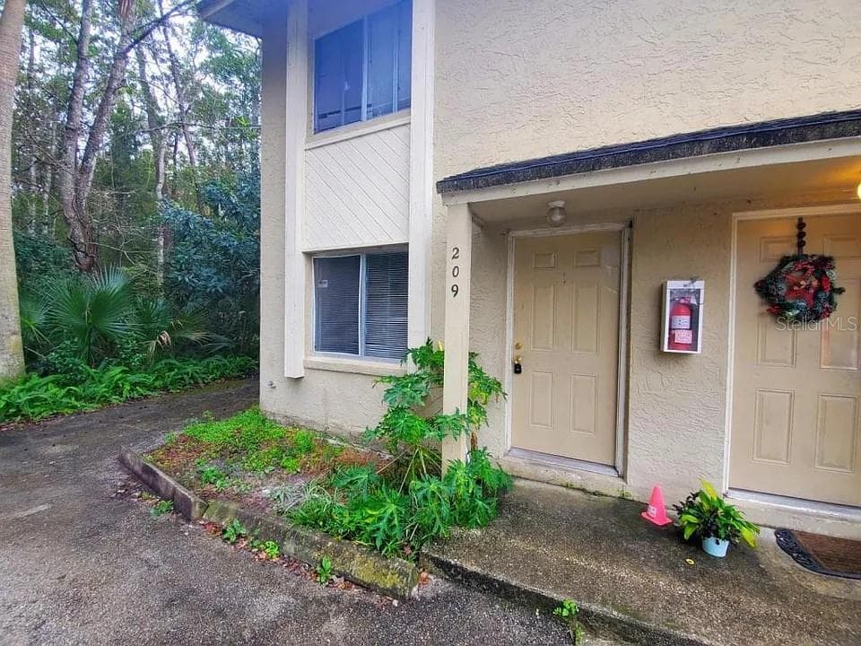 209 S MOSS ROAD UNIT 209 WINTER SPRINGS, FL 32708
