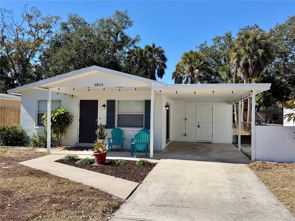 6813 S CORTEZ STREET TAMPA, FL 33616