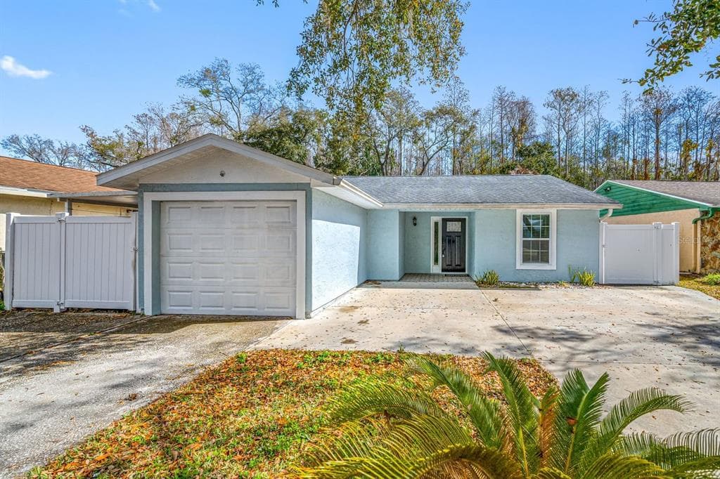 12413 HIDDEN BROOK DRIVE UNIT 11 TAMPA, FL 33624
