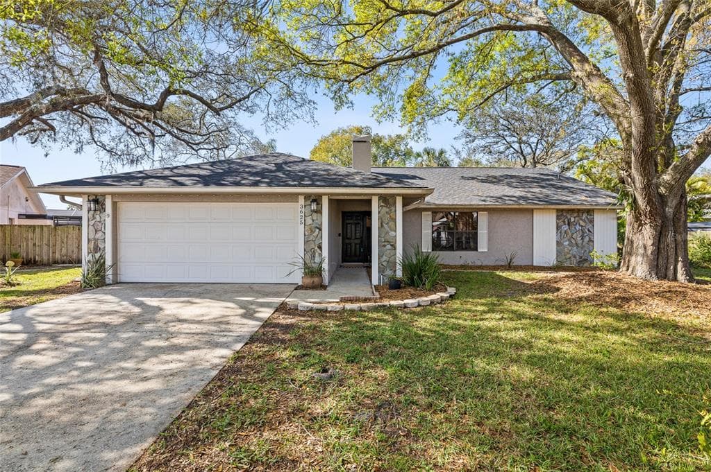 3625 PELICAN COURT PALM HARBOR, FL 34683
