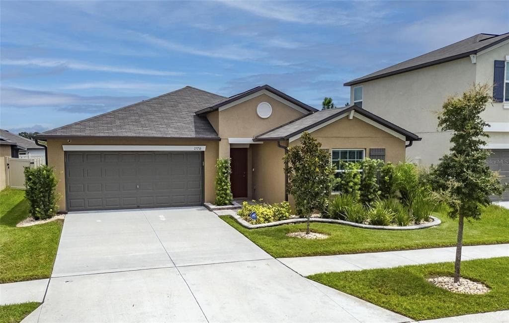 15716 MILLER CREEK DRIVE SUN CITY CENTER, FL 33573