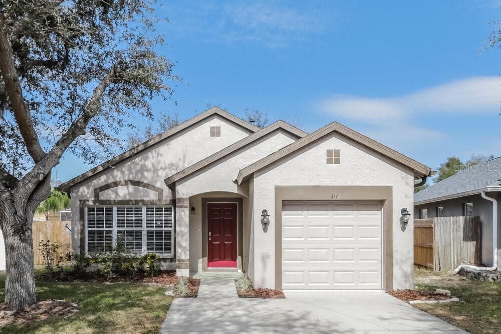 416 SUMMER SAILS DRIVE VALRICO, FL 33594