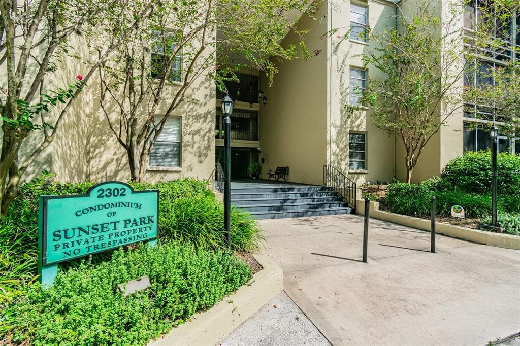 2302 S MANHATTAN AVENUE UNIT 213 TAMPA, FL 33629