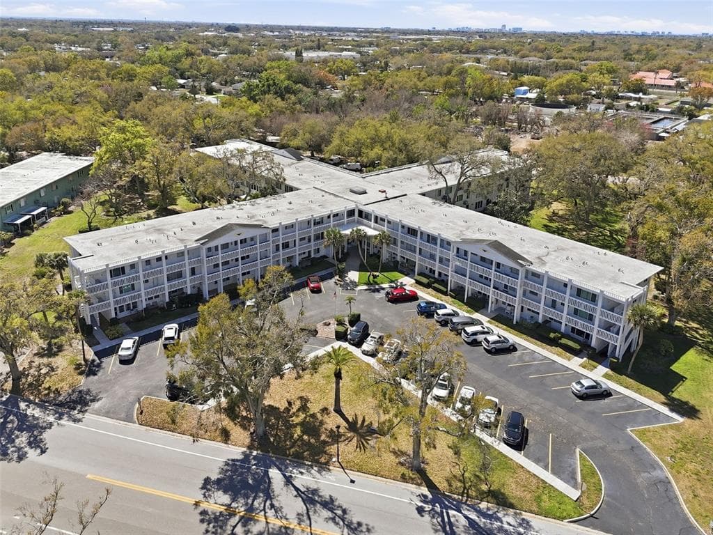 2020 WORLD PARKWAY BOULEVARD UNIT 54 CLEARWATER, FL 33763