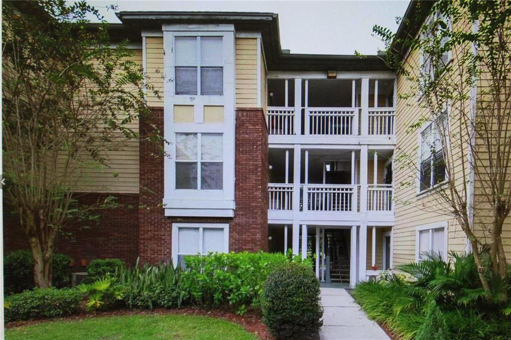 4107 CHATHAM OAK COURT UNIT 307 TAMPA, FL 33624