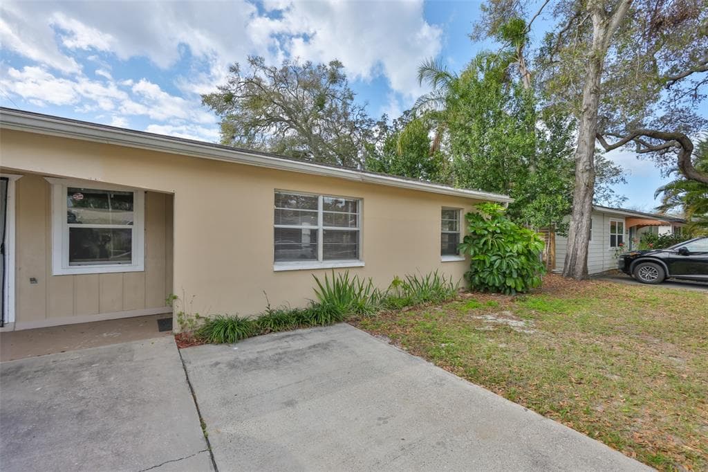 1283 PALM STREET UNIT B CLEARWATER, FL 33755