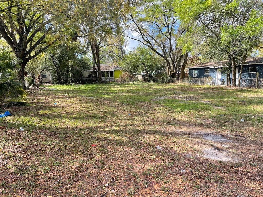 1705 E NOME STREET TAMPA, FL 33604