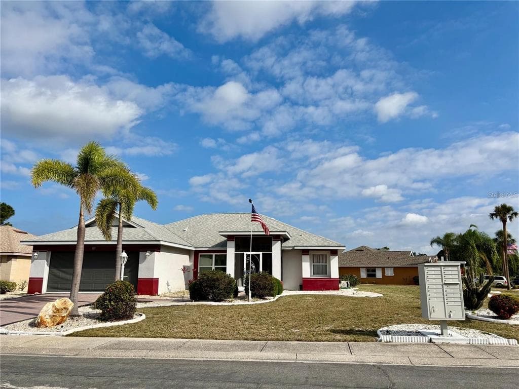 301 CALOOSA PALMS COURT