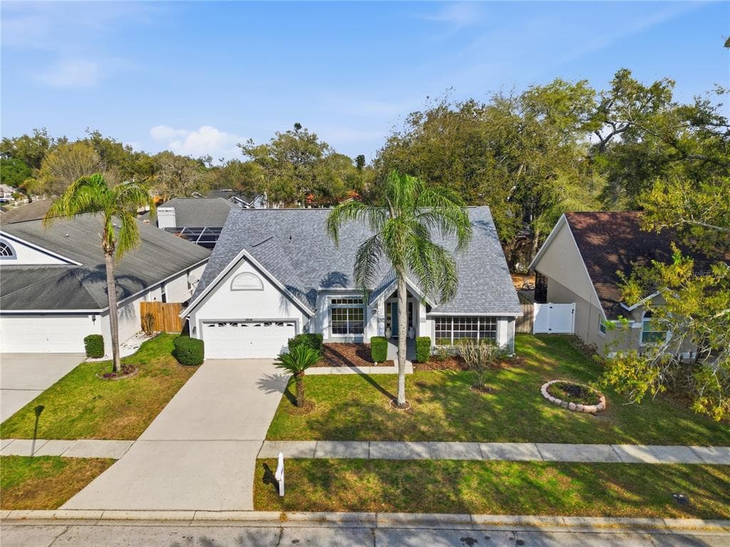 1908 RIVER CROSSING DRIVE VALRICO, FL 33596