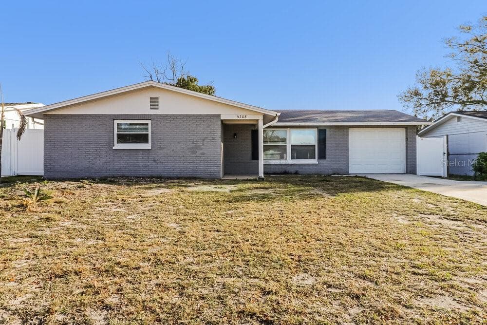 5208 SCHOOL ROAD NEW PORT RICHEY, FL 34653