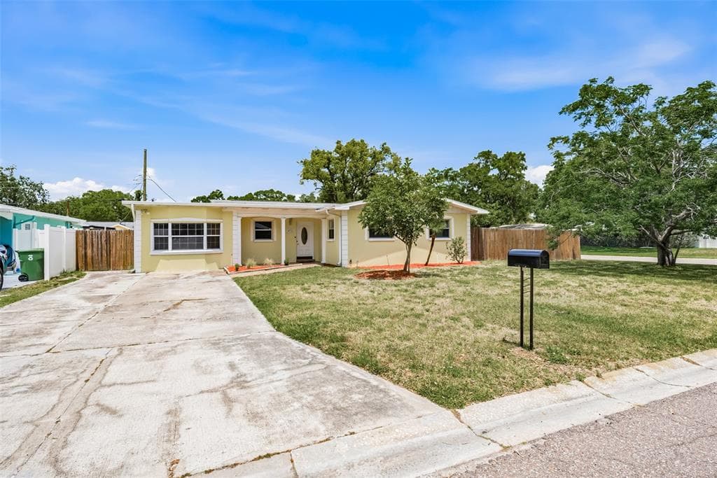 4711 W BEAUMONT STREET TAMPA, FL 33611