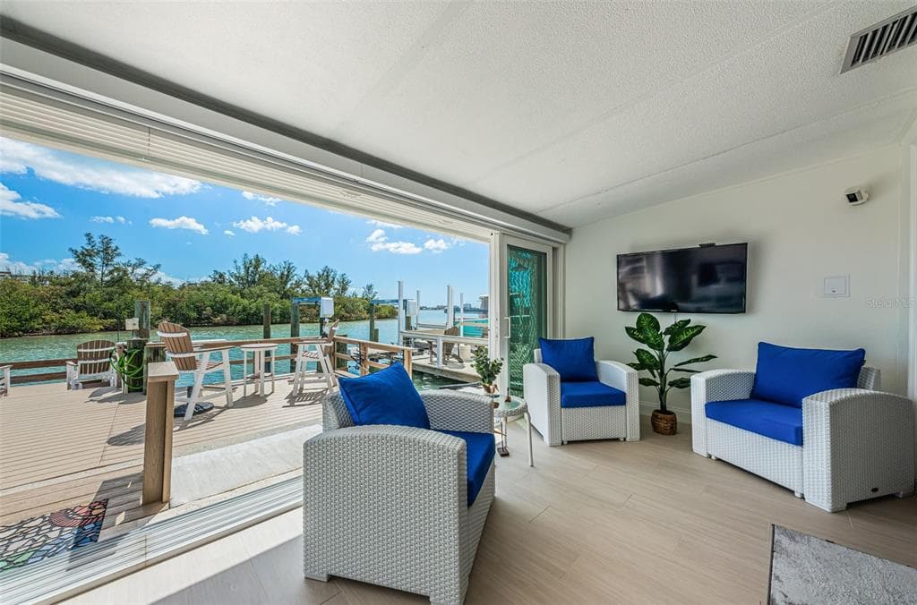 476 BOCA CIEGA POINT BOULEVARD S