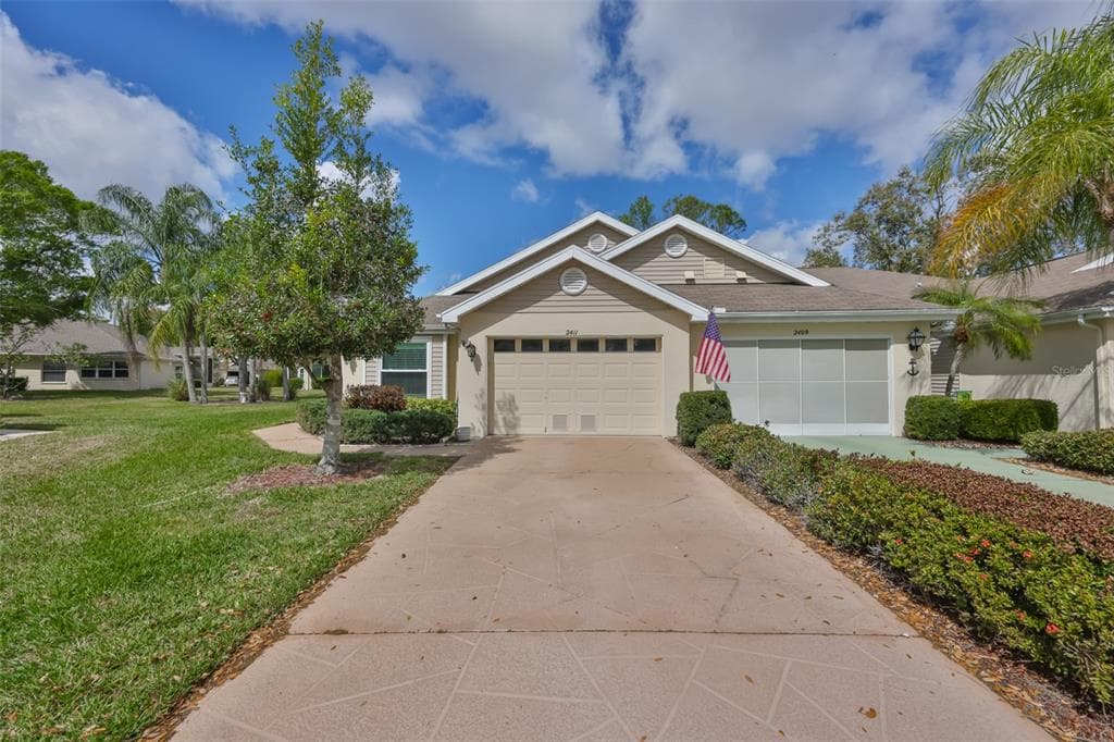 2411 OLD NANTUCKET COURT SUN CITY CENTER, FL 33573