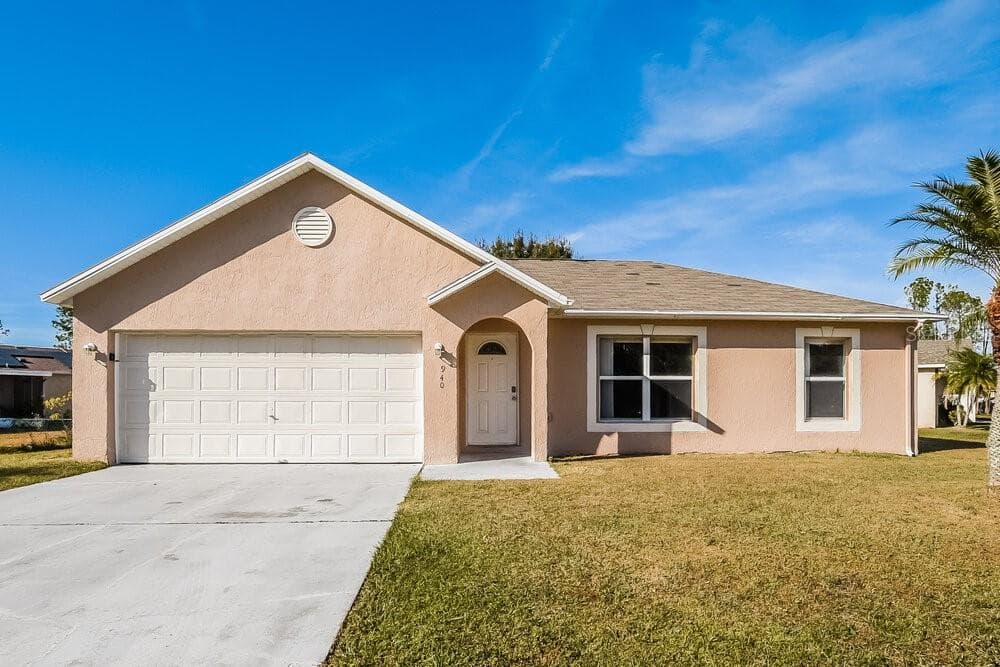 940 GATESHEAD COURT KISSIMMEE, FL 34758