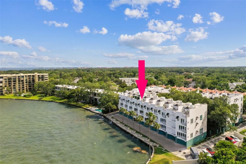 4950 BAYSHORE BOULEVARD UNIT 22 TAMPA, FL 33611