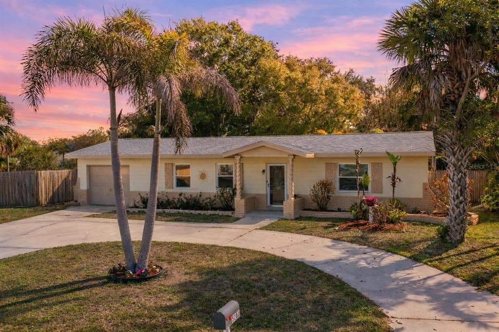 5281 57TH STREET N KENNETH CITY, FL 33709