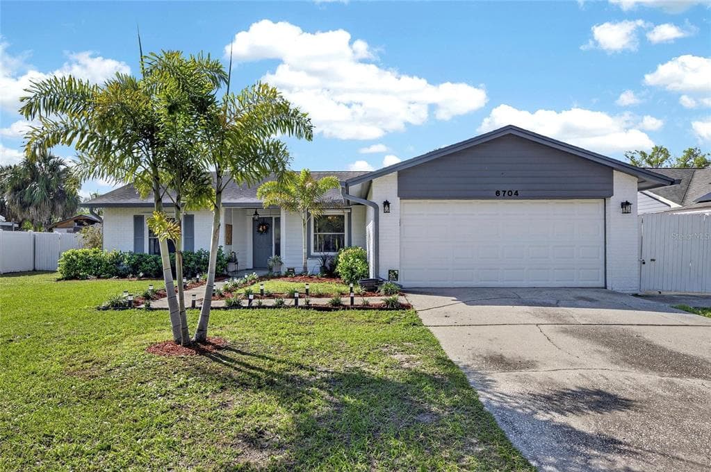 6704 ROSEMARY DRIVE TAMPA, FL 33625