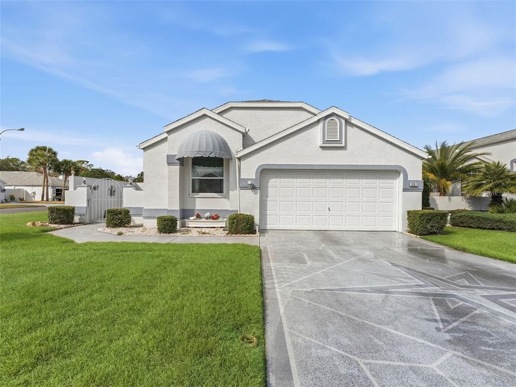 1007 LA BAMBA COURT