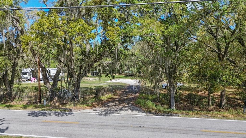 2015 W SOCRUM LOOP ROAD