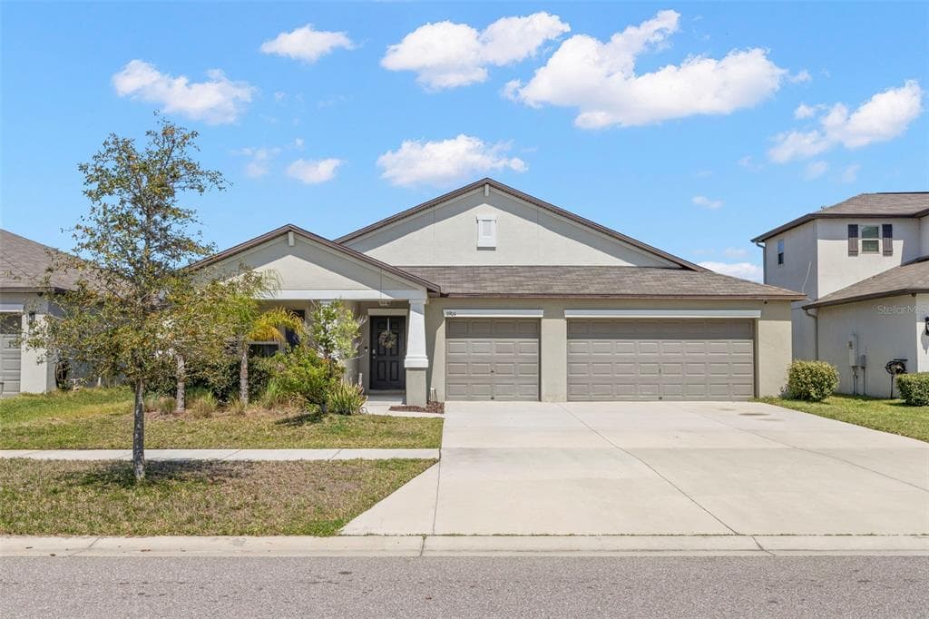 11904 FIELD THISTLE COURT RIVERVIEW, FL 33579