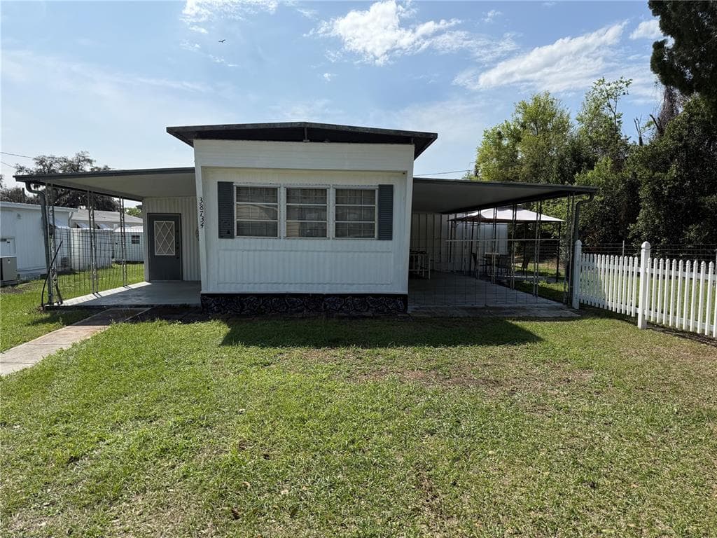 38734 MINNESOTA AVENUE ZEPHYRHILLS, FL 33542
