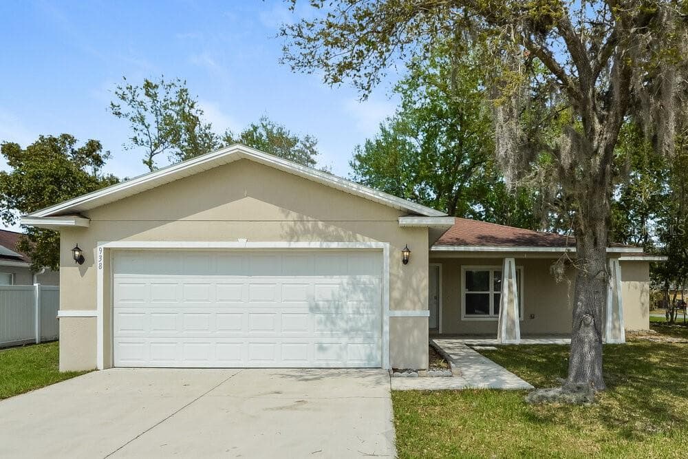 938 NANCY COURT KISSIMMEE, FL 34759