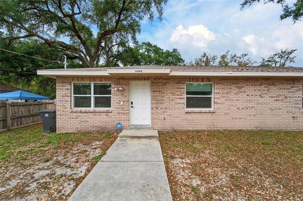 5502 PEACH AVENUE SEFFNER, FL 33584