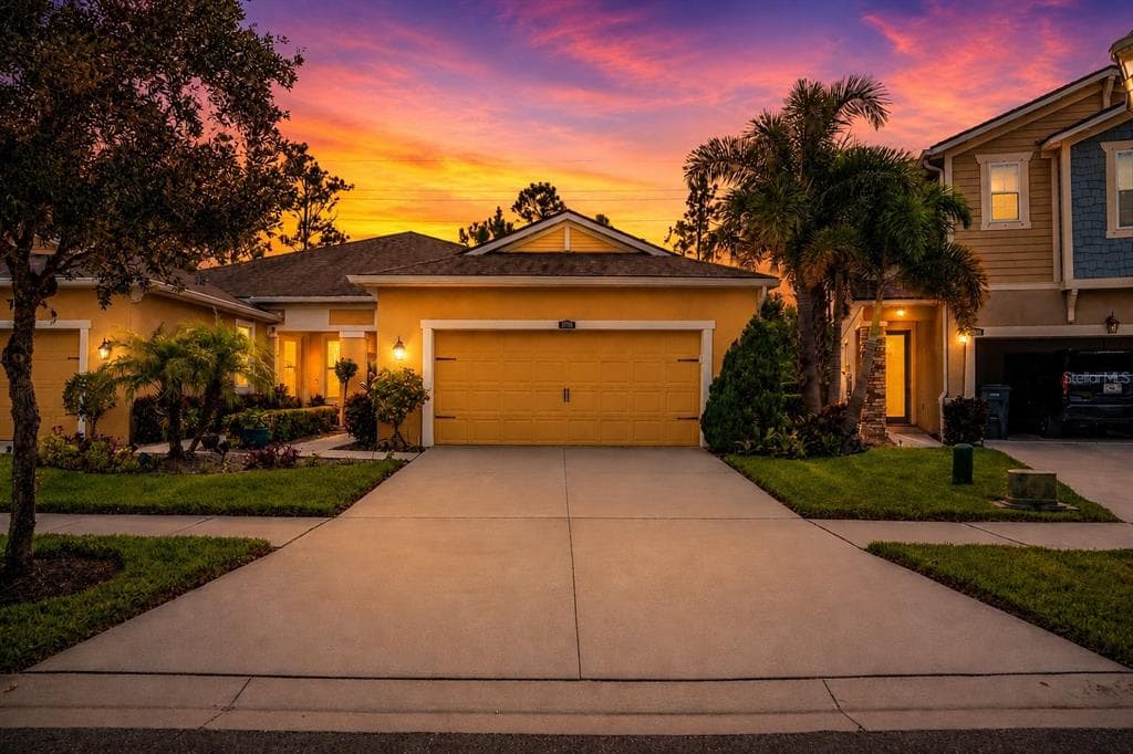 11716 WROUGHT PINE LOOP RIVERVIEW, FL 33569
