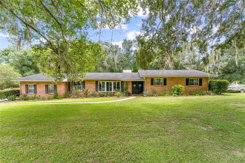 23056 DEWITT DRIVE BROOKSVILLE, FL 34601