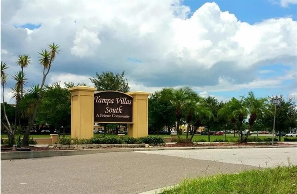 4215 LA DEGA COURT
