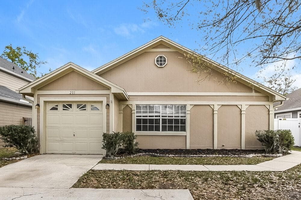 201 WHITERAPIDS COURT ORLANDO, FL 32828