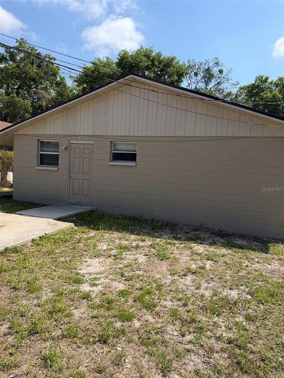 8105 N KLONDYKE STREET TAMPA, FL 33604