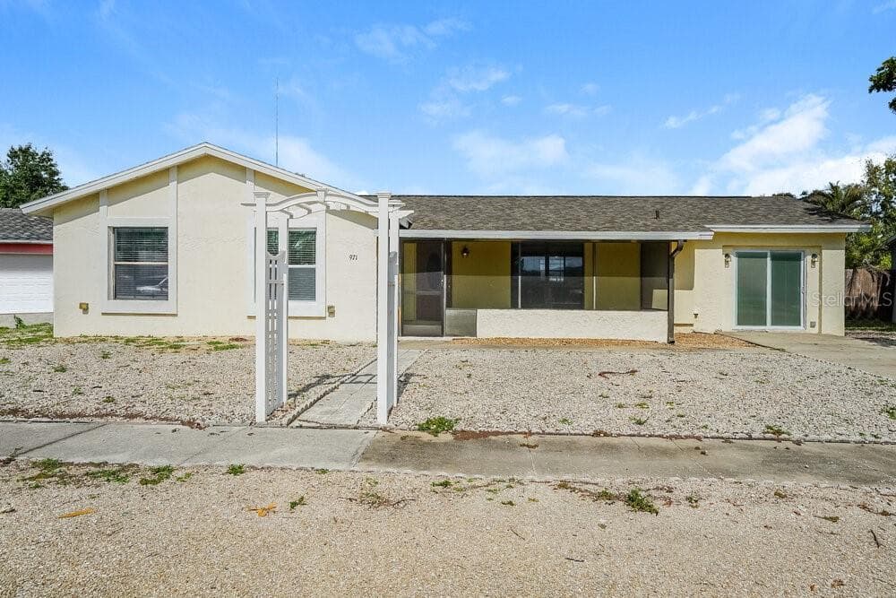 971 WINSOME ROAD NORTH FORT MYERS, FL 33903