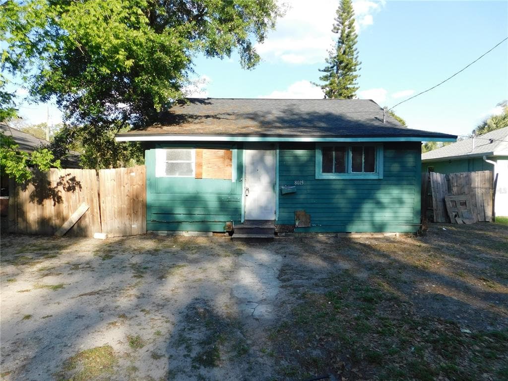 8015 N 11TH STREET TAMPA, FL 33604