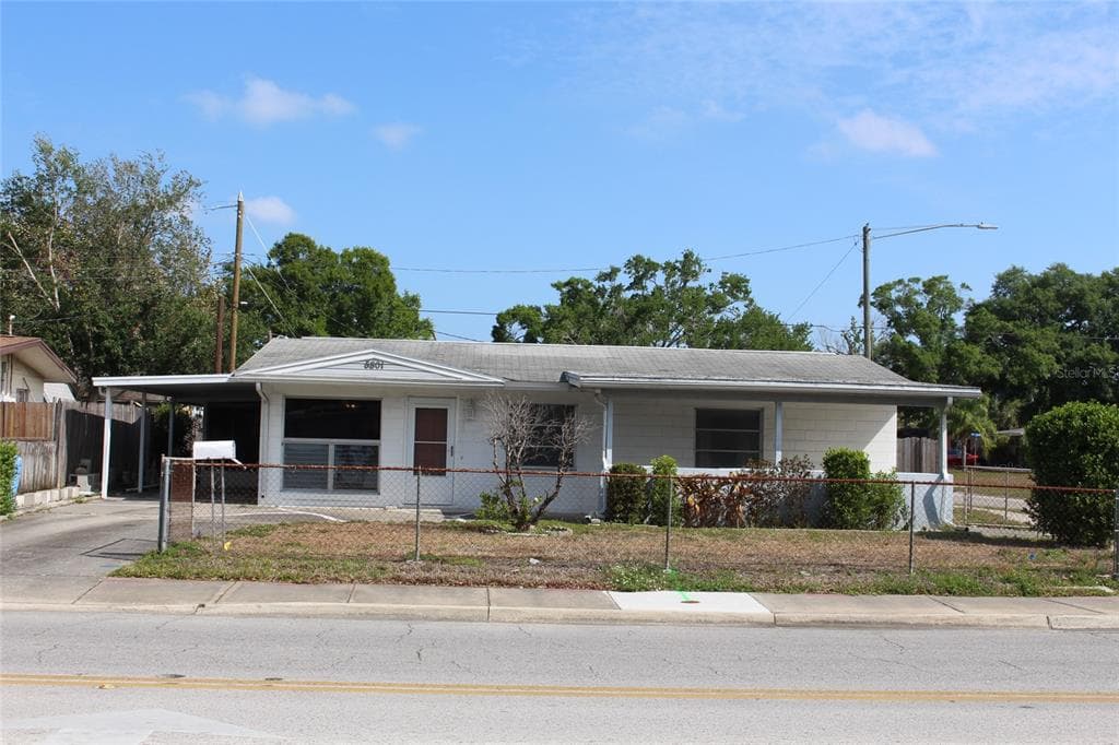 5801 82ND AVENUE N PINELLAS PARK, FL 33781