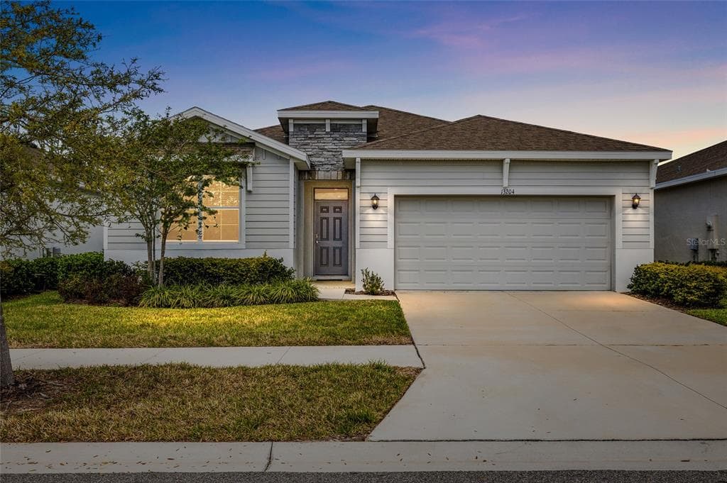 13204 WATERLEAF GARDEN CIRCLE RIVERVIEW, FL 33579
