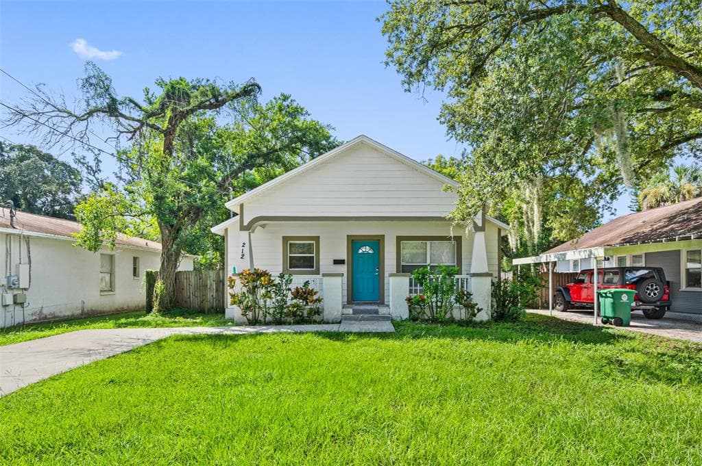 212 W SOUTH AVENUE TAMPA, FL 33603