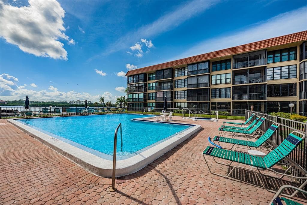 19701 GULF BOULEVARD UNIT 112 INDIAN SHORES, FL 33785