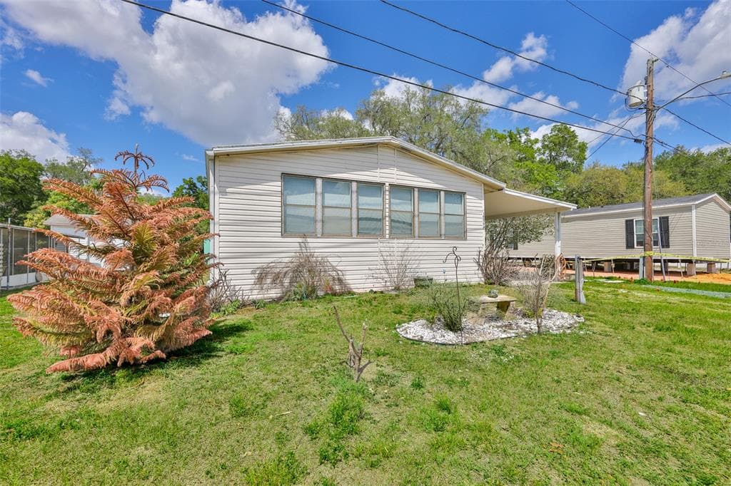 38992 STAPLEY CIRCLE ZEPHYRHILLS, FL 33540