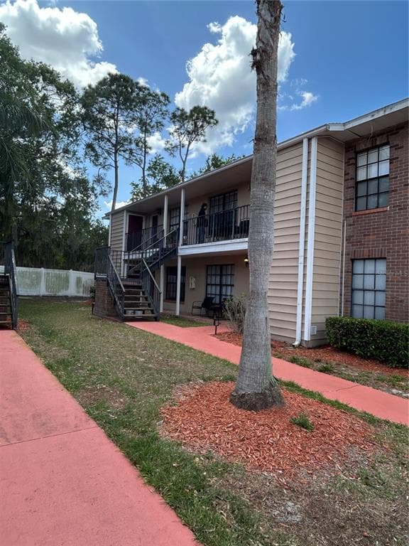 21020 VOYAGER BOULEVARD UNIT 2 LAND O LAKES, FL 34638