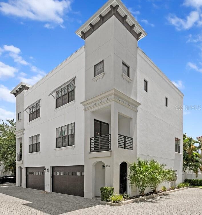 224 S AUDUBON AVENUE