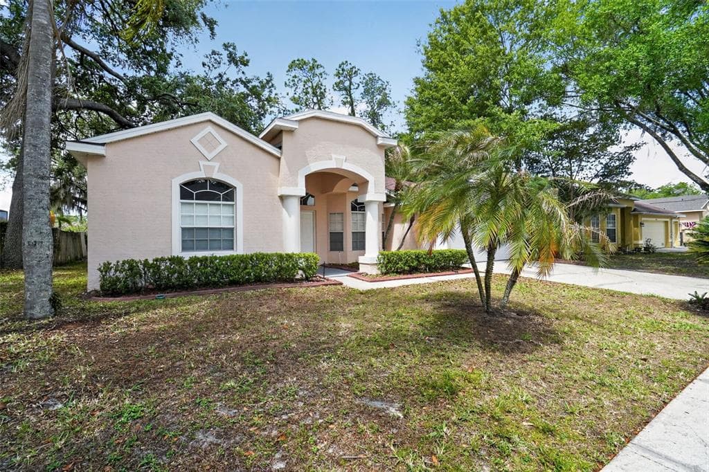3725 HOLLOW WOOD DRIVE VALRICO, FL 33596