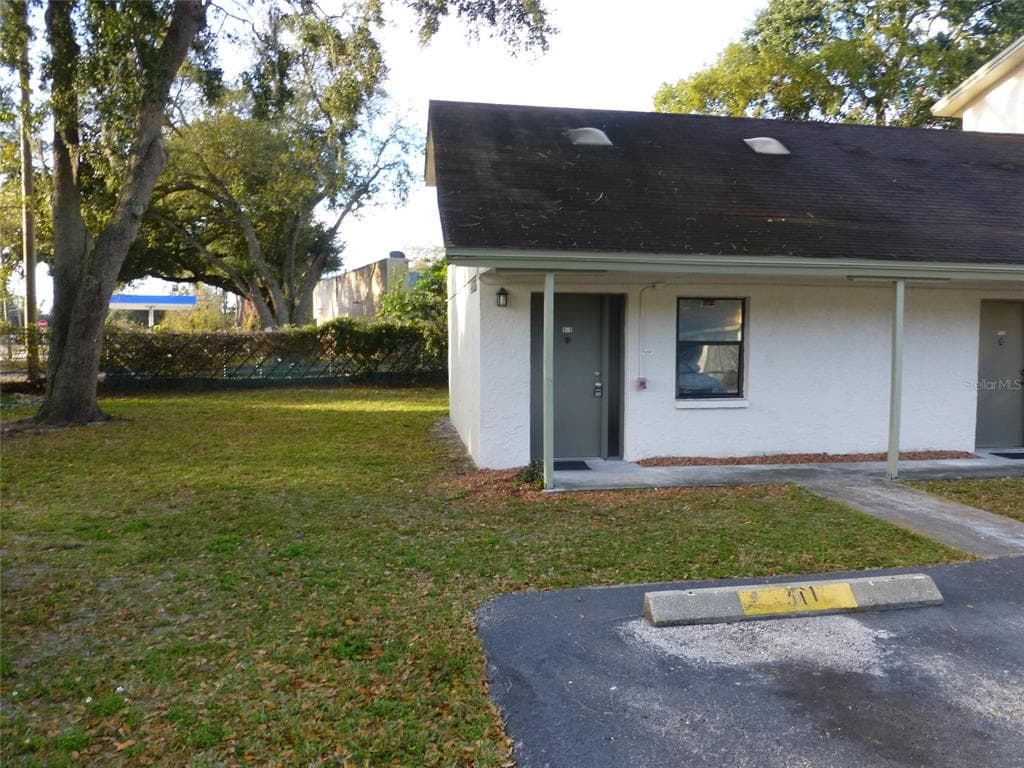 2166 BRADFORD STREET UNIT 101 CLEARWATER, FL 33760