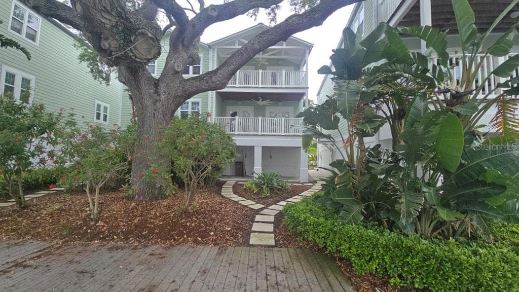 215 18TH AVENUE INDIAN ROCKS BEACH, FL 33785